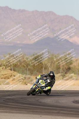 media/Nov-02-2025-CVMA (Sun) [[337aff29ab]]/Race 17-Amateur Supersport Middleweight/